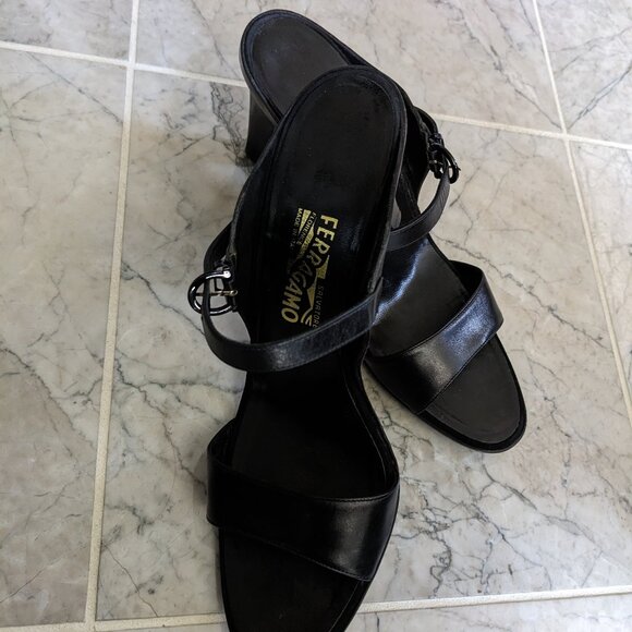 Salvador Ferragamo Black Leather heel Sandals Sz 10B Like new - Picture 2 of 13